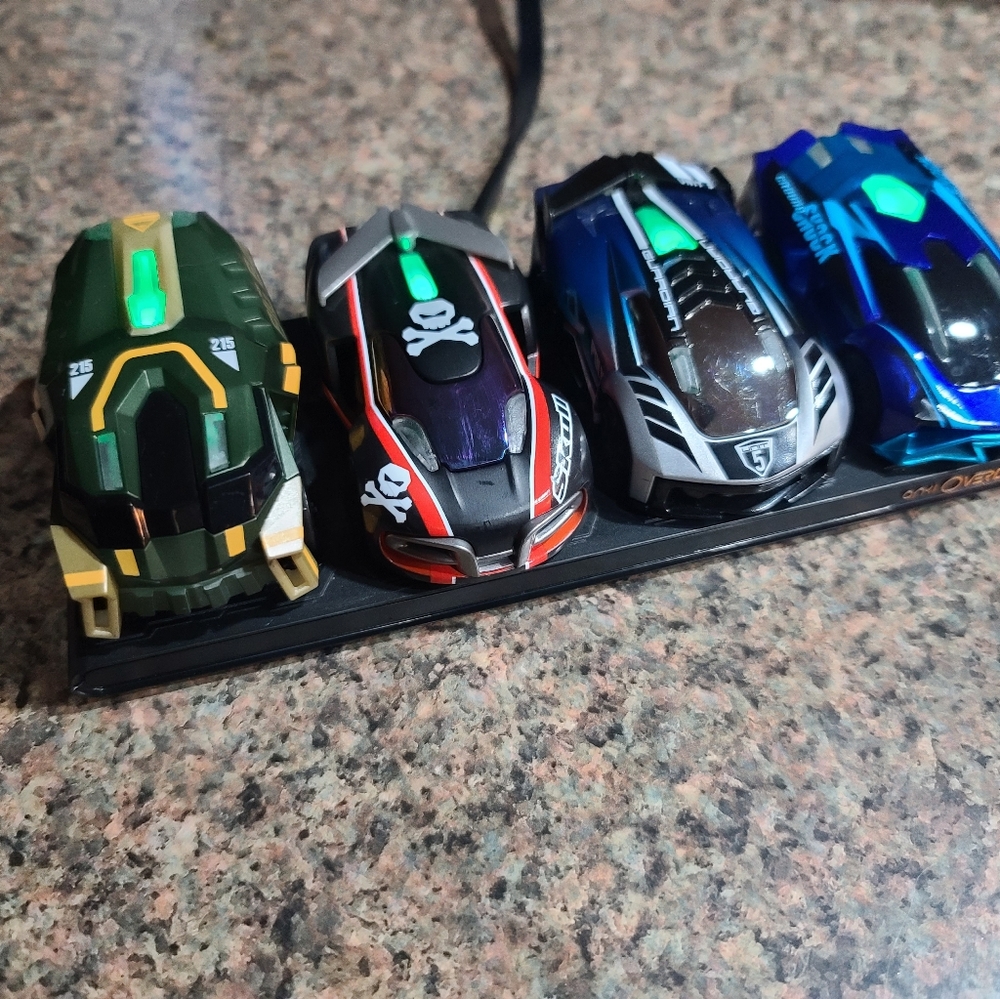 Anki OVERDRIVE Big Bang Guardian Ground Shock Skull + Quad Charging Base